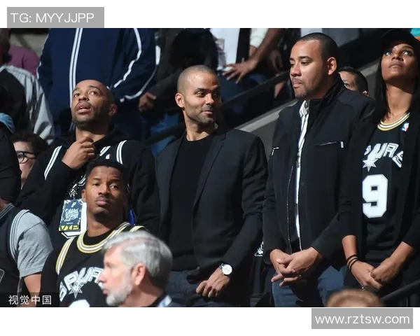 灰熊与马刺激战正酣精彩对决尽在QQ直播平台等你来观看